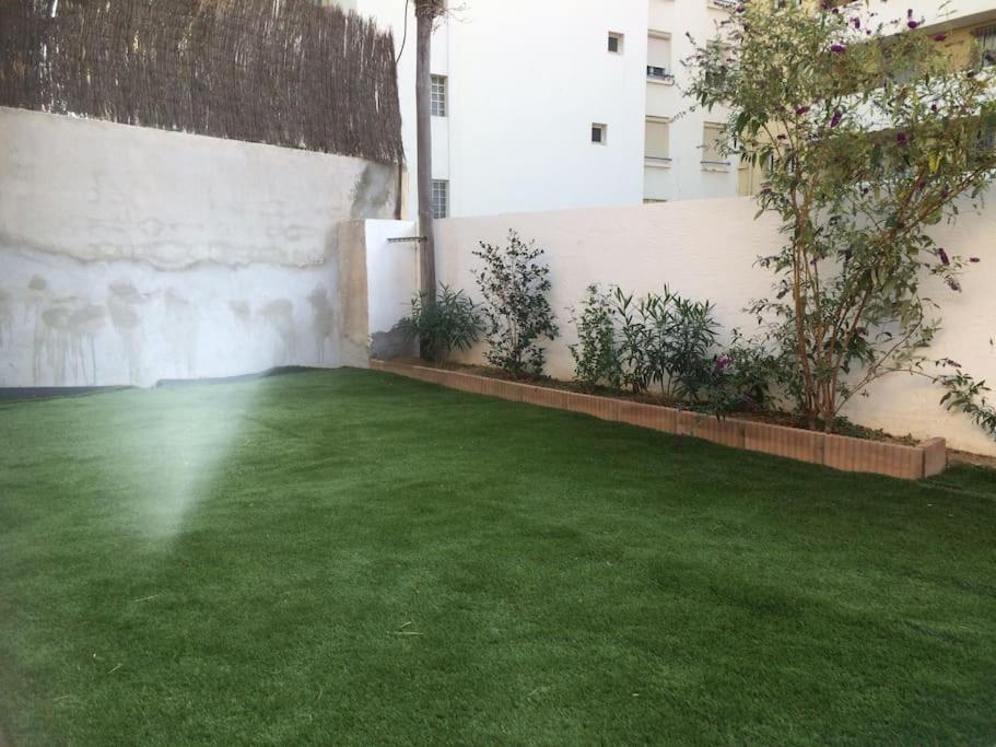 Villa Sidonie : Jardin+Jacuzzi En Ete, Plage A 17Min A Pied Марсель Екстер'єр фото